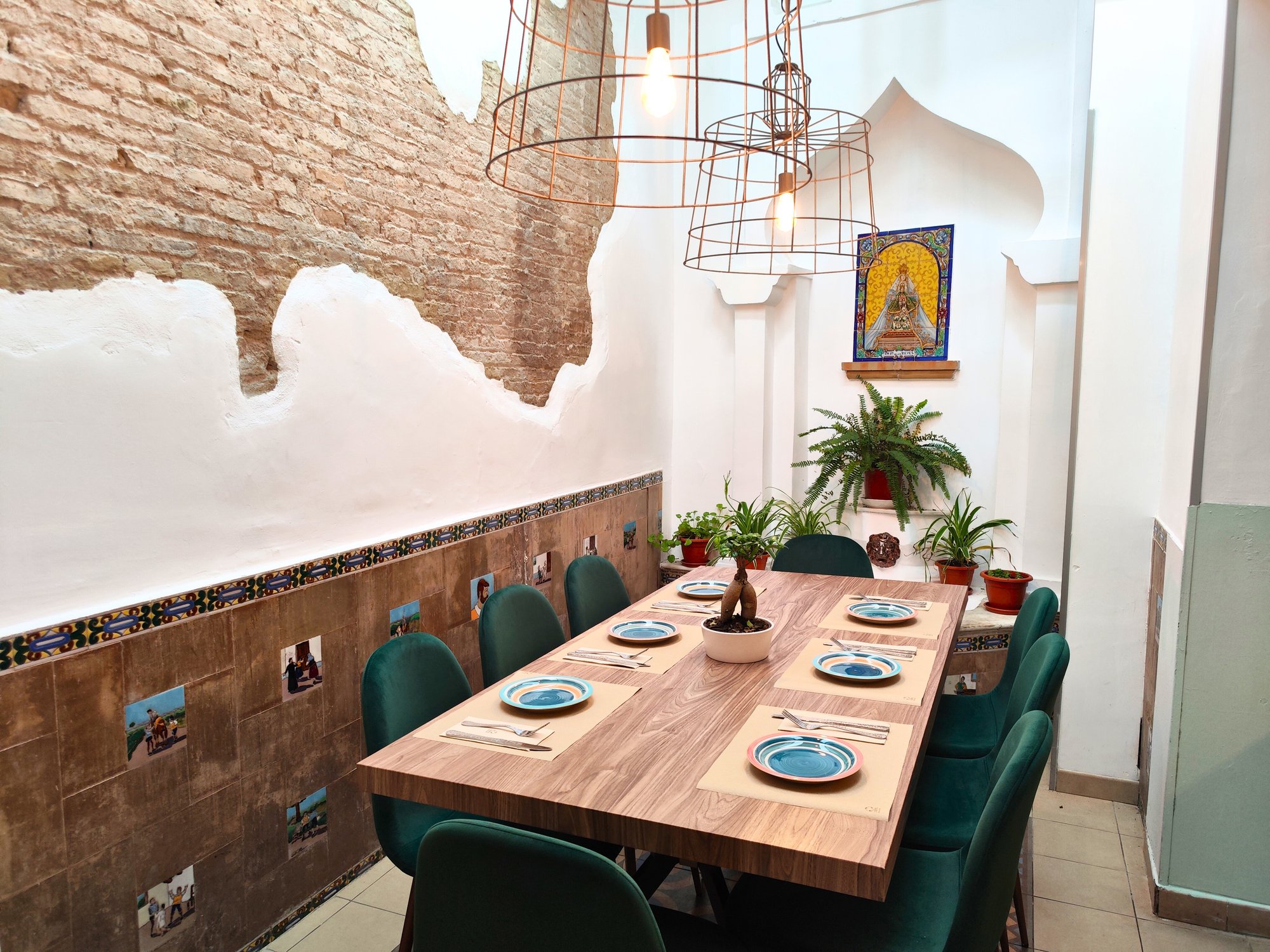 Interior restaurante Madreselva Tapas Sevilla