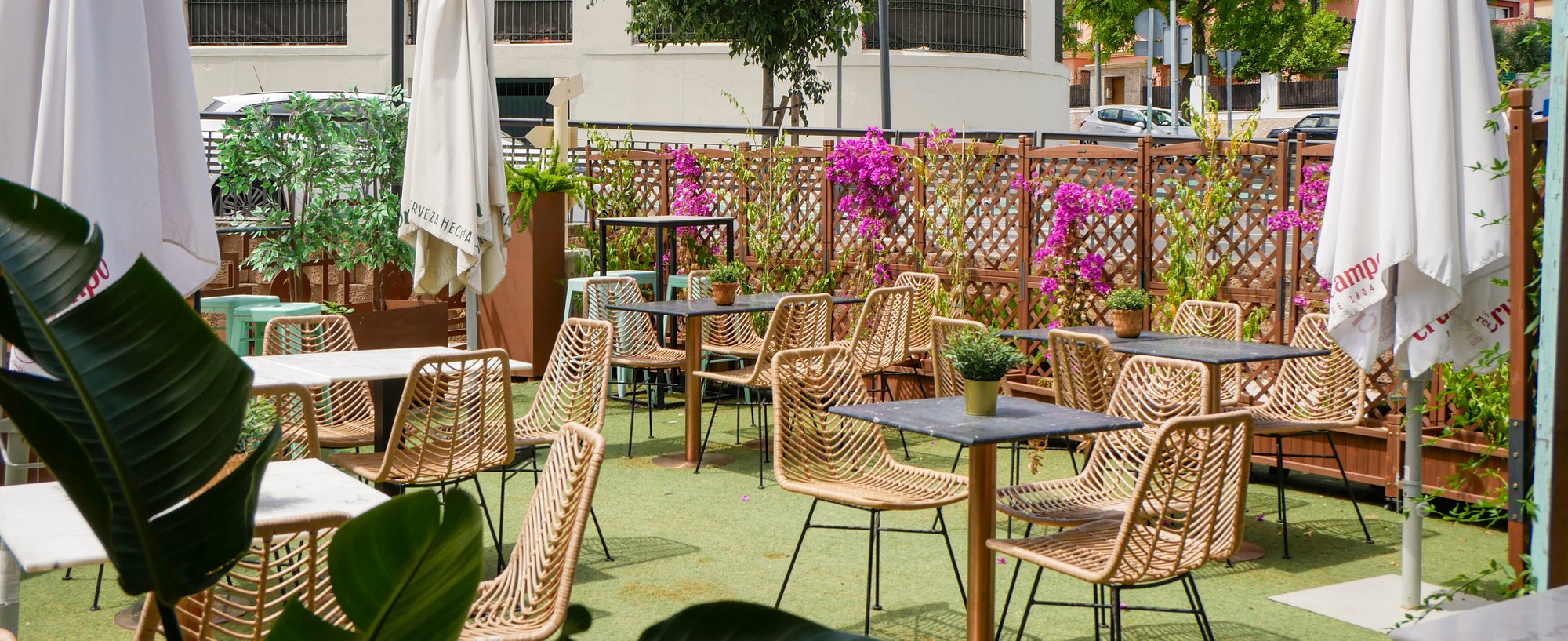 Terraza exterior Selva Negra Tomares Sevilla